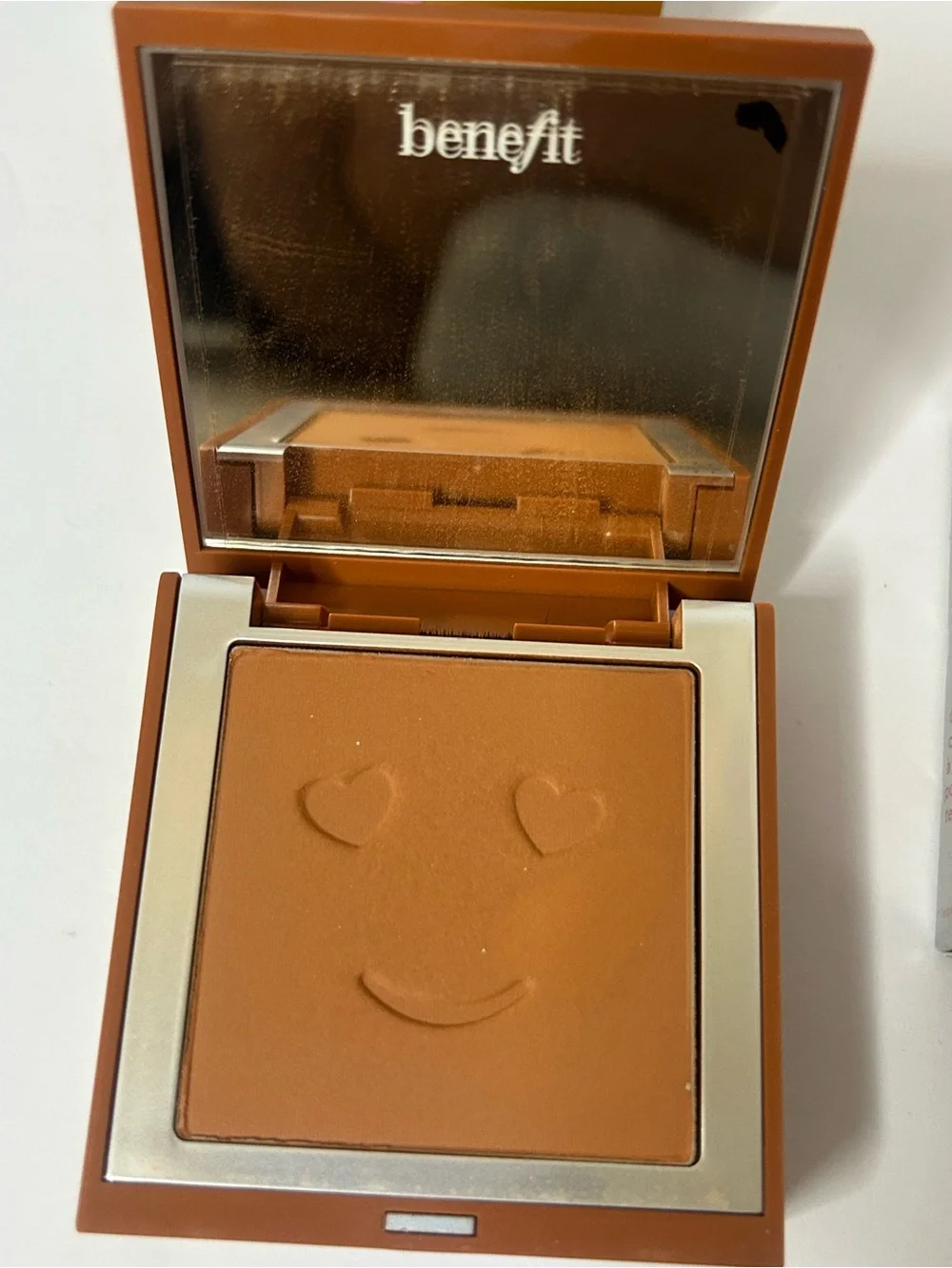 Benefit Hello‎ Happy Velvet Powder Foundation - Multiple Shades (9,10,11)